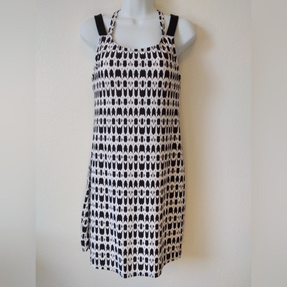 Athleta racer back black & white dress size 34/D